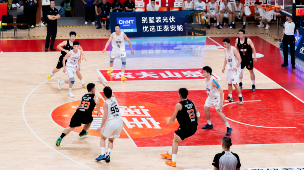 荣耀时刻！正泰安能满电&ldquo;撑场&rdquo;，富阳队击败&ldquo;钢铁侠&rdquo;