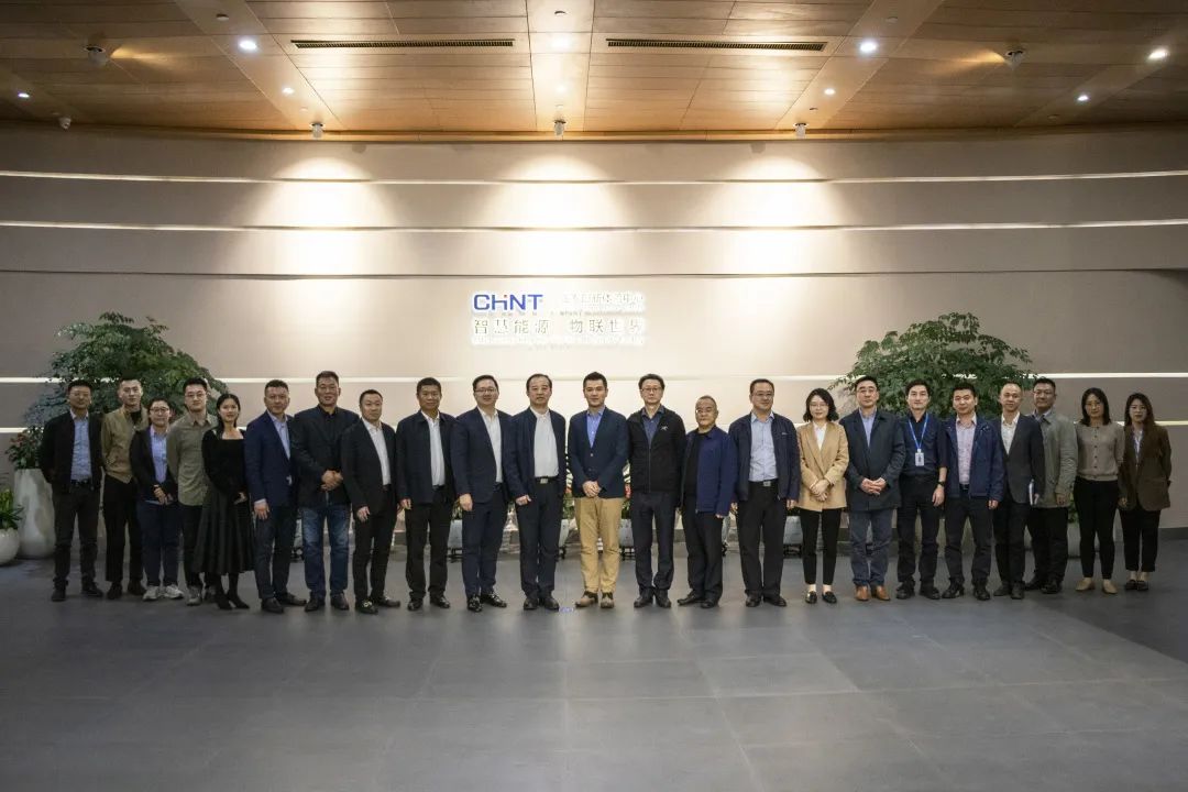 华能新能源党委副书记、总经理赵建勇一行到访正泰